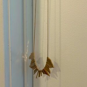 NWOT Madewell Metal Fringe Gold Necklace